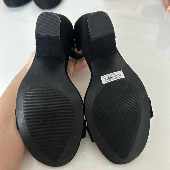 Torrid Black Ankle Double Strap Open Toe Heels Size 8 1/2 W Wide - Picture 6 of 7